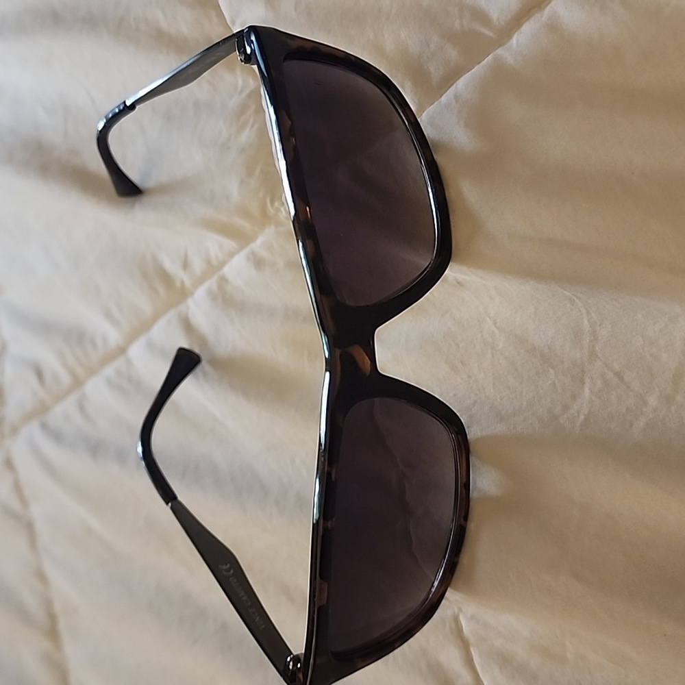 Vince Camuto Classic Tortoise Shell Sunglasses
